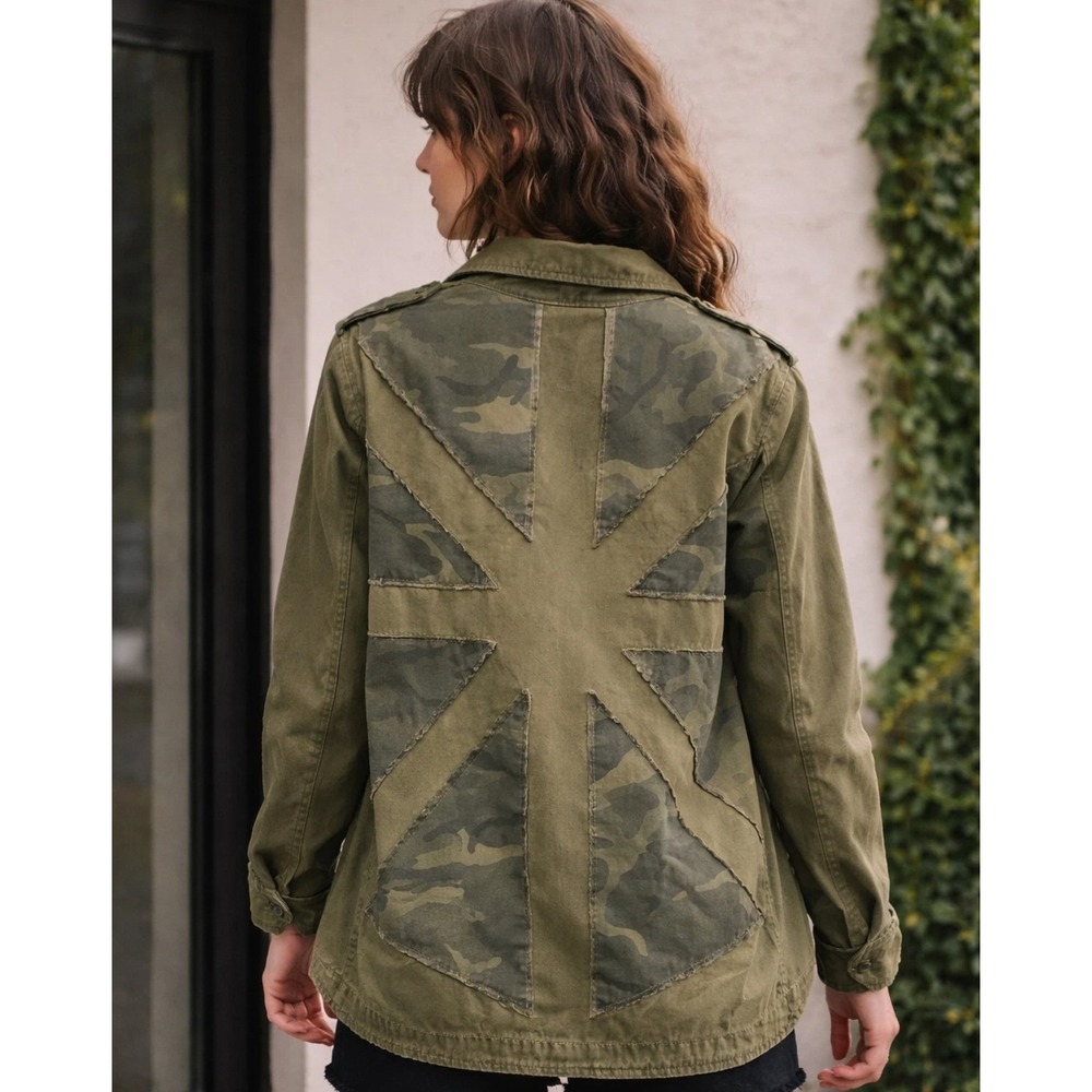 Forever 21 Womens Large Utility Jacket Olive Green Camo Union Jack Patch Back
